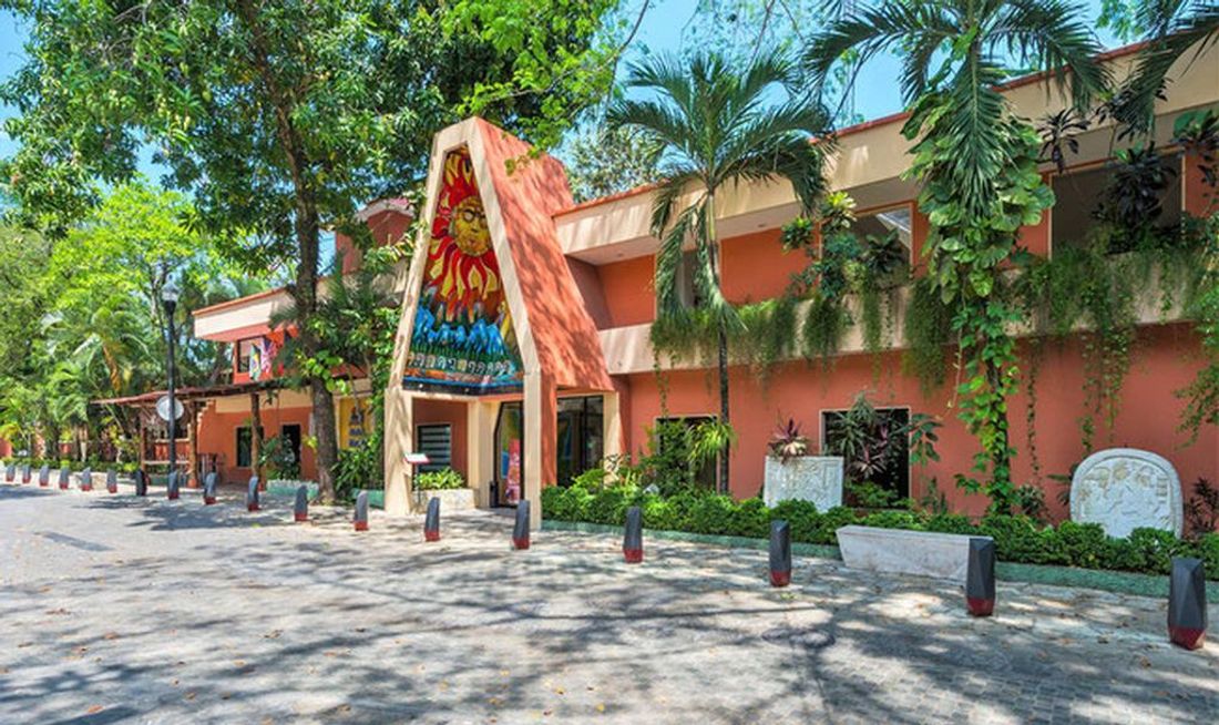 Maya Tulipanes Exterior