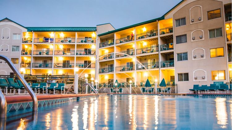 The Cove of Lake Geneva Pool