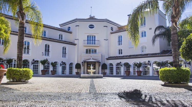 Healthouse Exterior