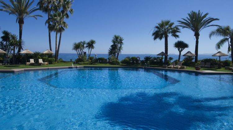Healthouse Pool