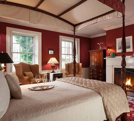 Harbor Light Inn Suite