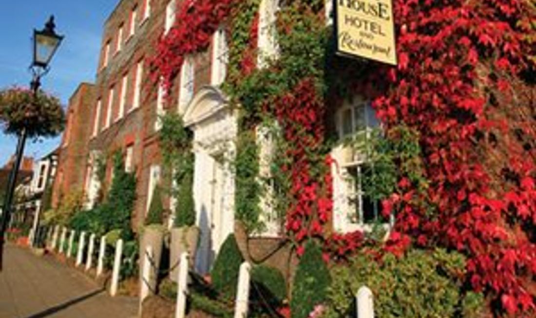 Quob Park Old House Hotel & Spa Exterior
