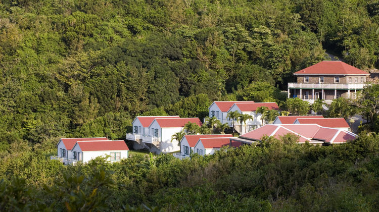 The Cottage Club Exterior