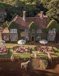 Giraffe Manor