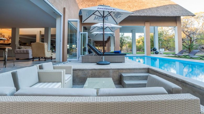 <b>Toshari Lodge Pool</b>