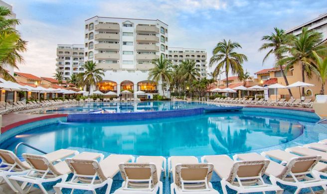 Tesoro Ixtapa Exterior
