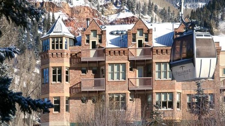 Hotel Columbia Exterior