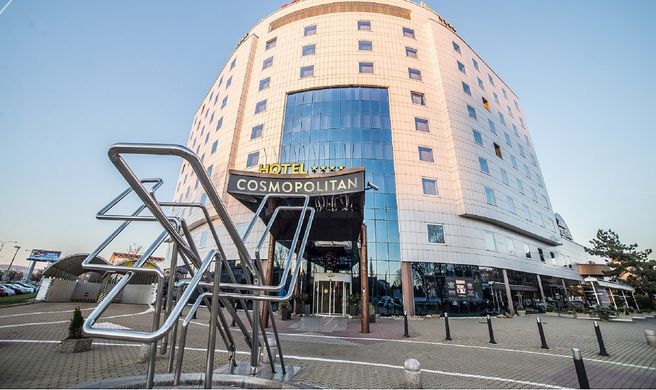 Hotel Cosmopolitan Bobycentrum Exterior