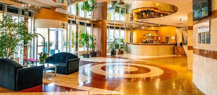 Hotel Cosmopolitan Bobycentrum Lobby