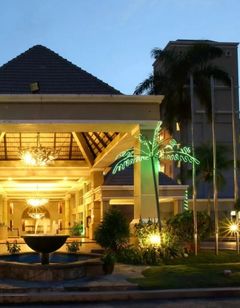 Corus Paradise Resort
