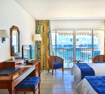Le Beach Hotel Room