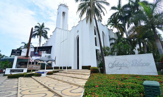Hotel Ixtapa Palace Resort & Spa Exterior