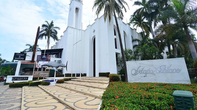 Hotel Ixtapa Palace Resort  and  Spa Exterior