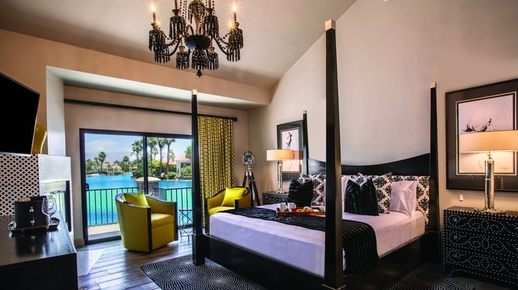 The Chateau at Lake La Quinta Inn Room