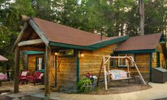 Arrowhead Pine Rose Cabins