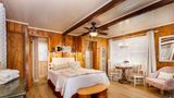 Arrowhead Pine Rose Cabins Room
