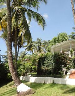 Marigot Beach Club Hotel & Dive Resort