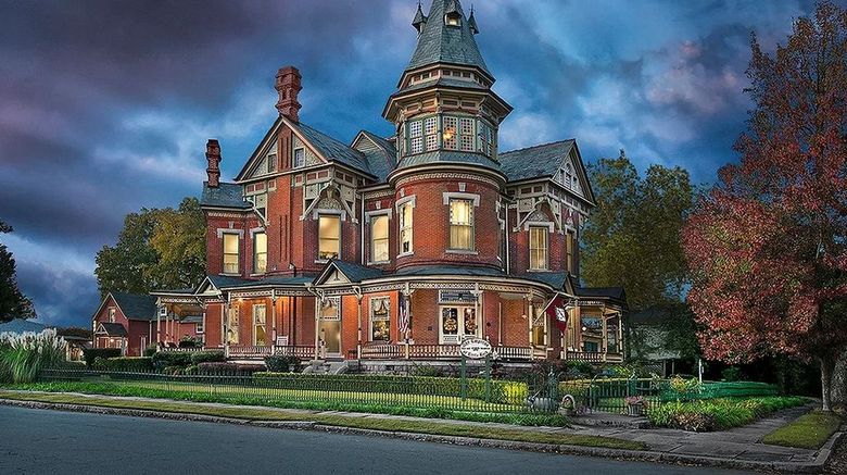 The Empress of Little Rock Exterior