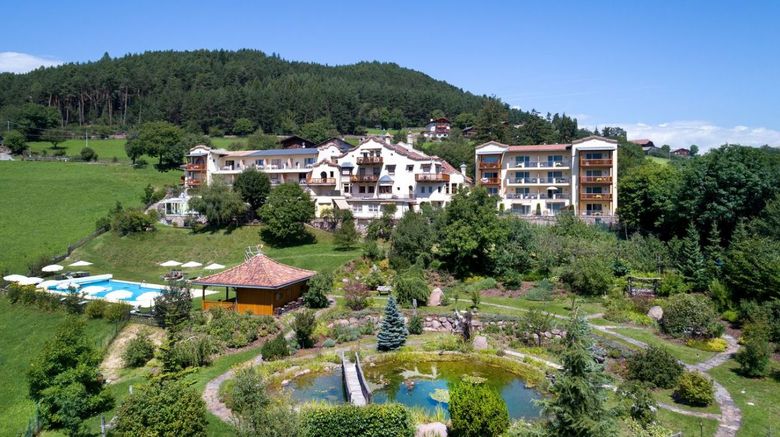 Schlosshotel Mirabell Exterior
