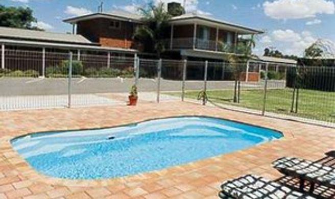 Centrepoint Motel Exterior