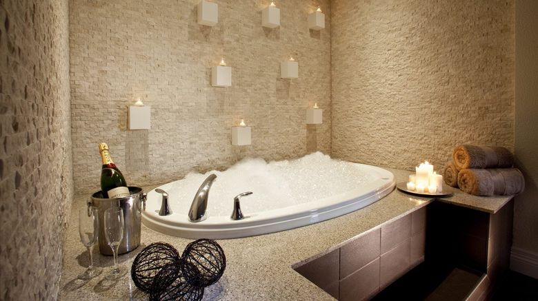 <b>Eureka Casino Resort Suite</b> <b>Eureka Casino Resort Suite</b>