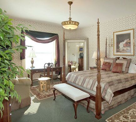 The Beiger Mansion Inn Room