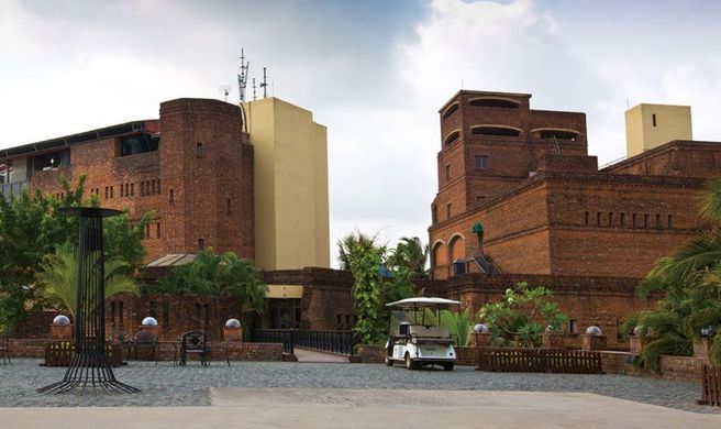 The Ffort Raichak Exterior