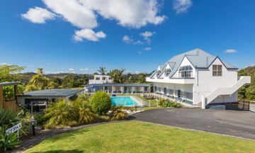 Aloha Seaview Resort Motel