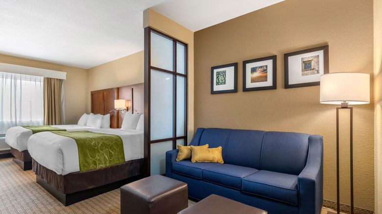 <b>Comfort Suites Airport North Suite</b> <b>Comfort Suites Airport North Suite</b>
