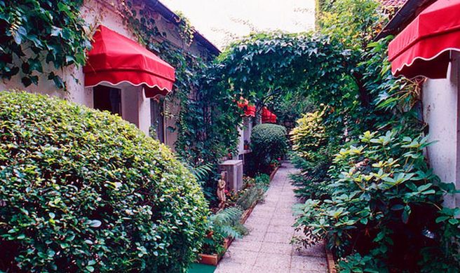 Princesse Isabelle Hotel Exterior