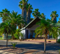 Desert Palms Alice Springs Lobby