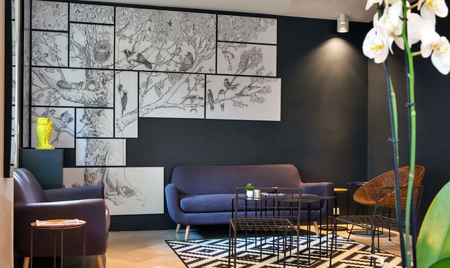 Chouette Hotel Lobby