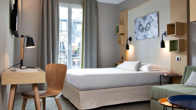 <b>Chouette Hotel Room</b>