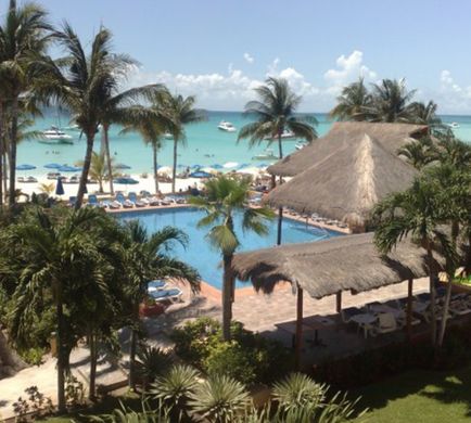 Nautibeach Condos Pool