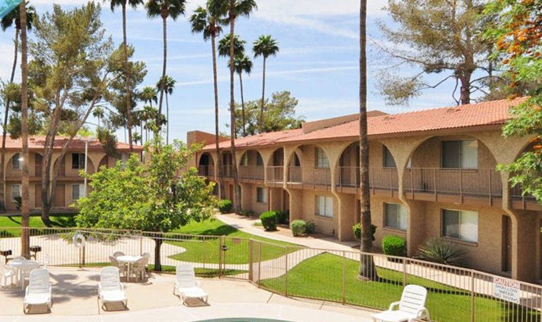 Fiesta Village Furnished Apartments Exterior