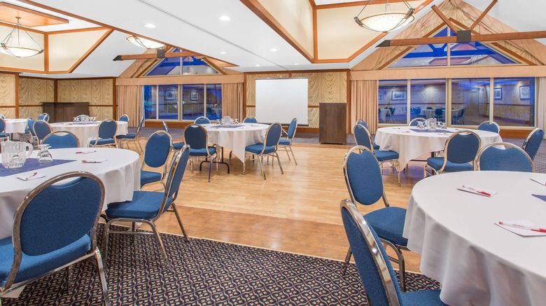 <b>Canmore Inn & Suites Banquet</b>