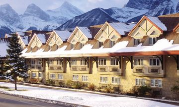 Canmore Inn & Suites