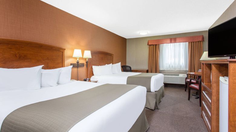 <b>Canmore Inn & Suites Room</b>