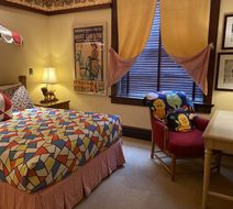 Hotel Pattee Room