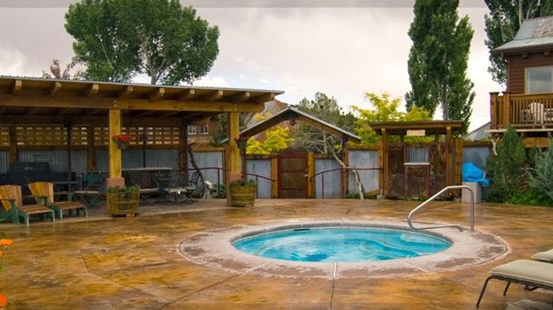 <b>Boulder Mountain Lodge Pool</b>
