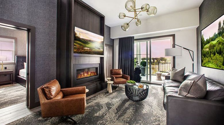 <b>Geneva National Resort & Club Room</b> <b>Geneva National Resort & Club Room</b>