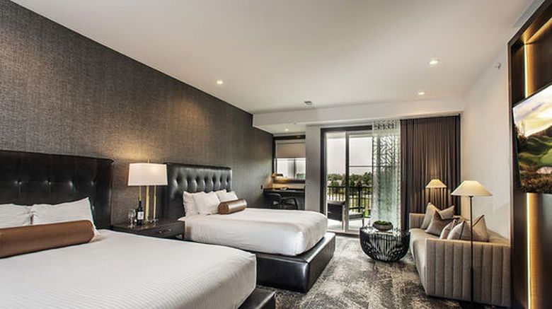 <b>Geneva National Resort & Club Room</b> <b>Geneva National Resort & Club Room</b>