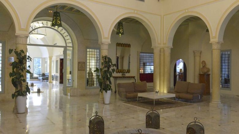 <b>Tmk Hotel Flora Park Lobby</b>