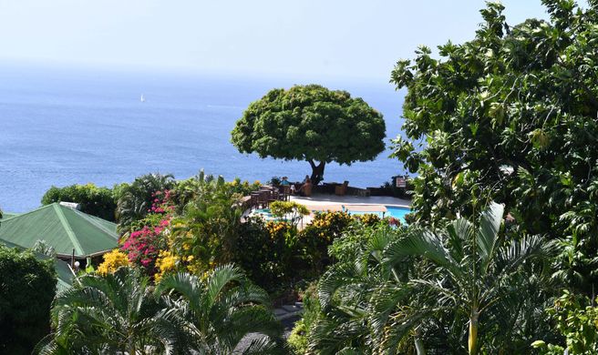 Stonefield Villa Resort Exterior