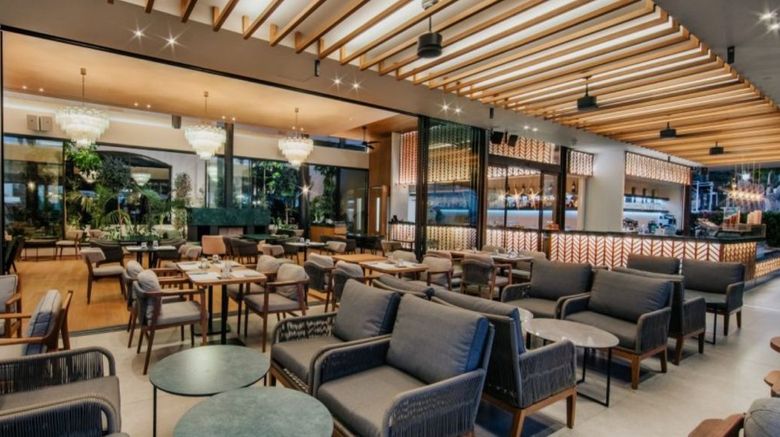 <b>Napa Plaza Hotel Restaurant</b>