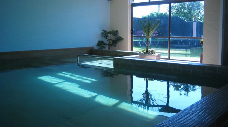 <b>AAA Mana Motel Pool</b>