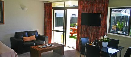 AAA Mana Motel Room