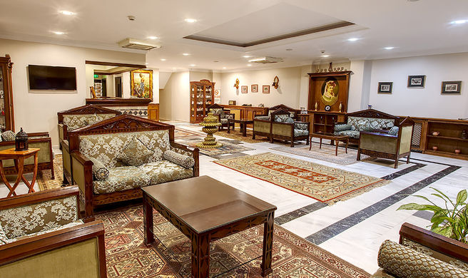 Saba Hotel Lobby