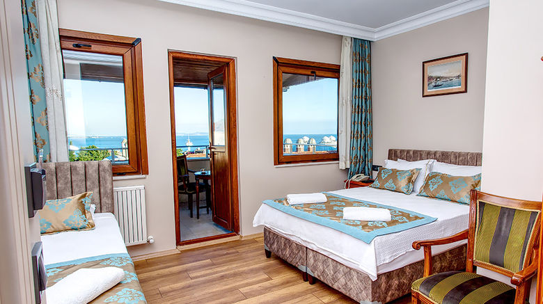 <b>Saba Hotel Room</b>