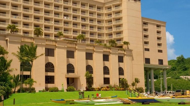 Holiday Resort & Spa Guam Exterior